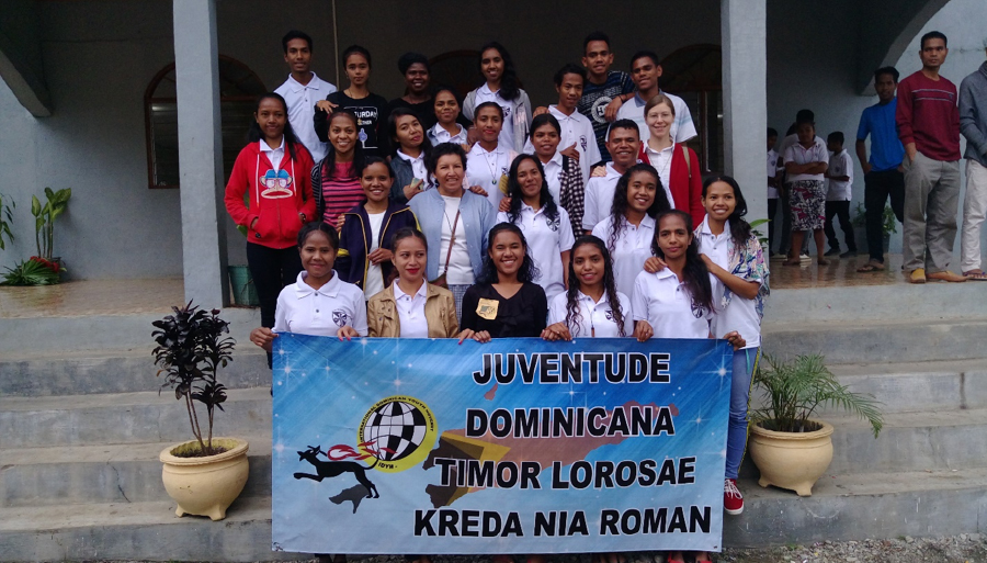 grupojovenesMJDTimor3